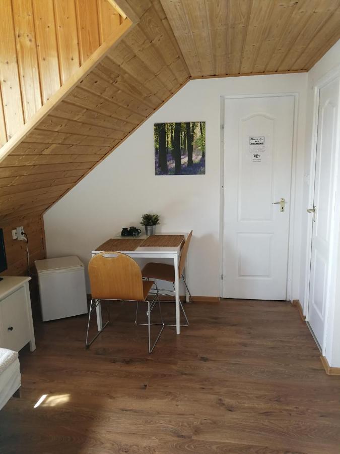 Manoka Guest House Mogyoród Esterno foto