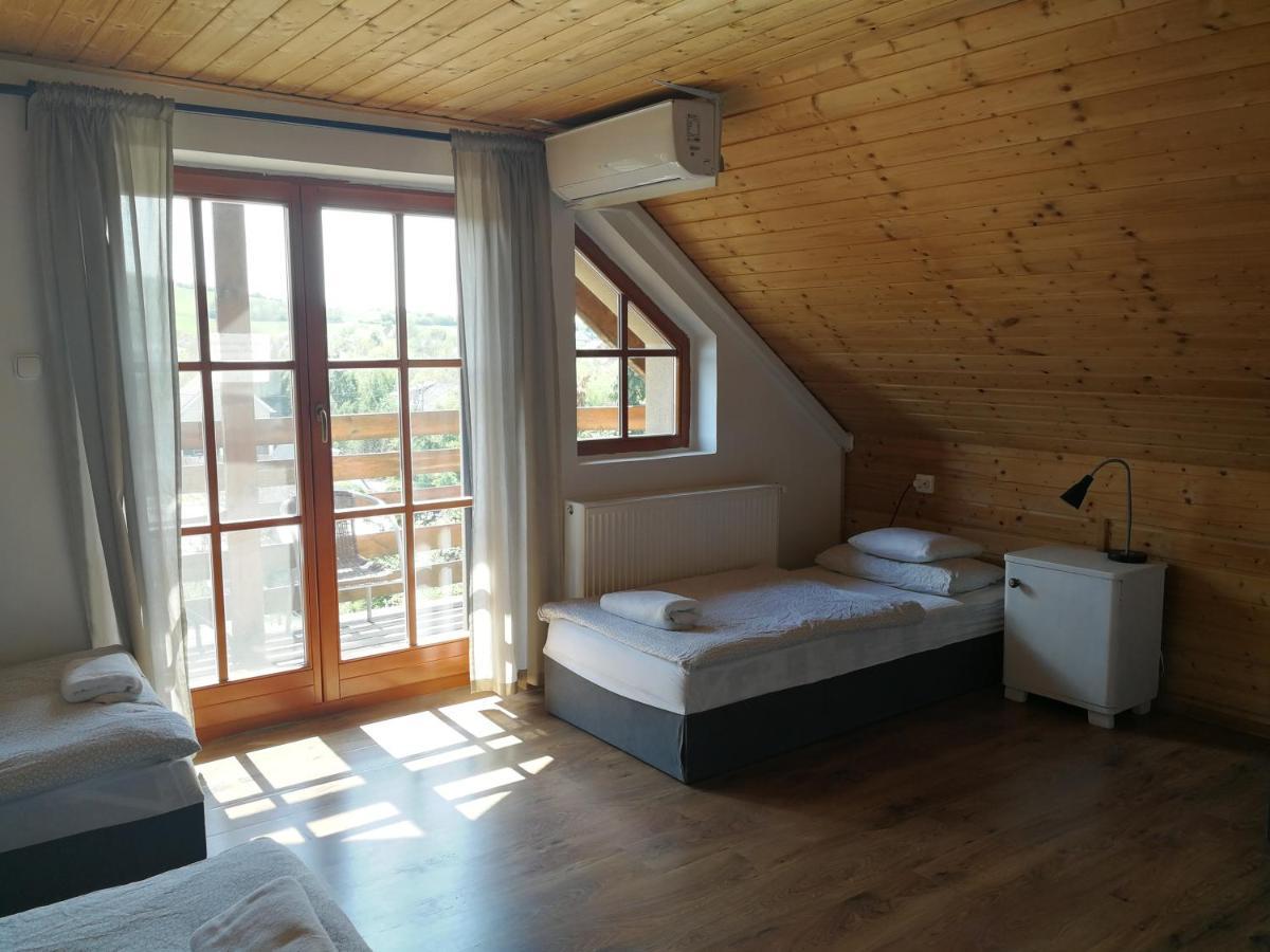 Manoka Guest House Mogyoród Esterno foto